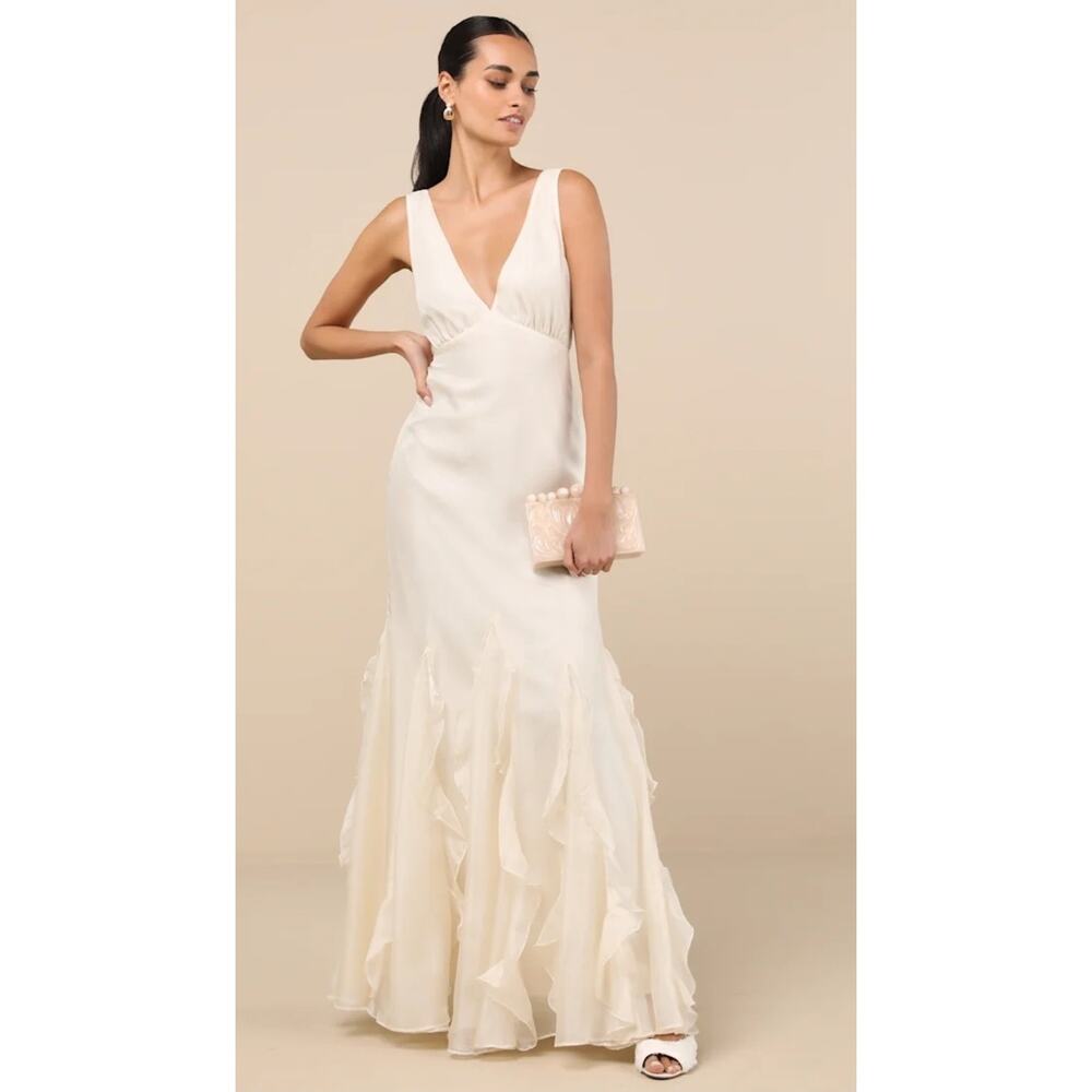 NWT Lulus Deluca Ivory Satin Sleeveless Ruffled V-Neck Wedding Maxi Dress Gown M - Picture 3 of 14
